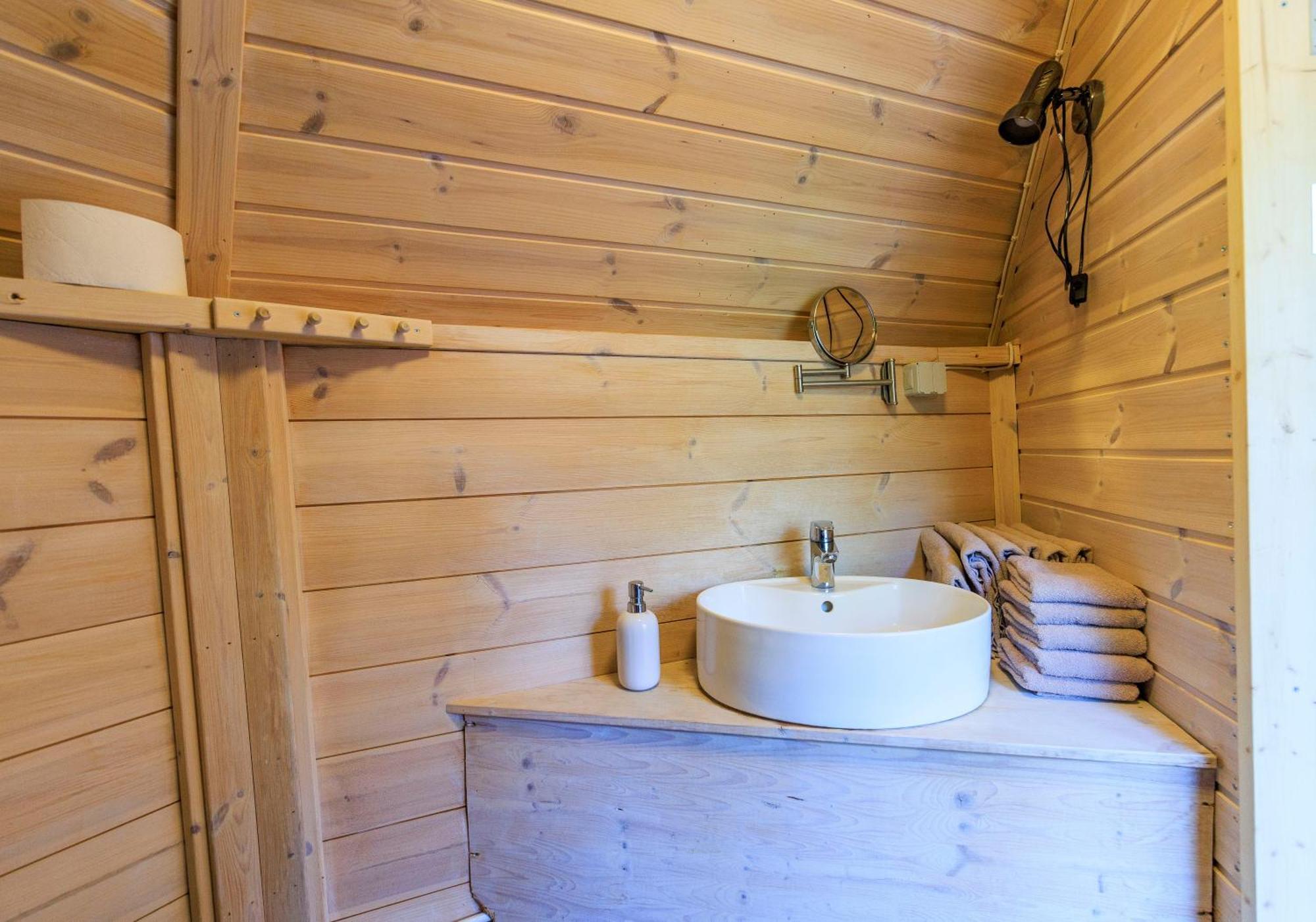 Reiu Holiday Centre Paikuse Екстериор снимка